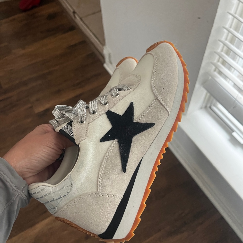 Vintage Property Stylish Cream Sneakers with Black Star